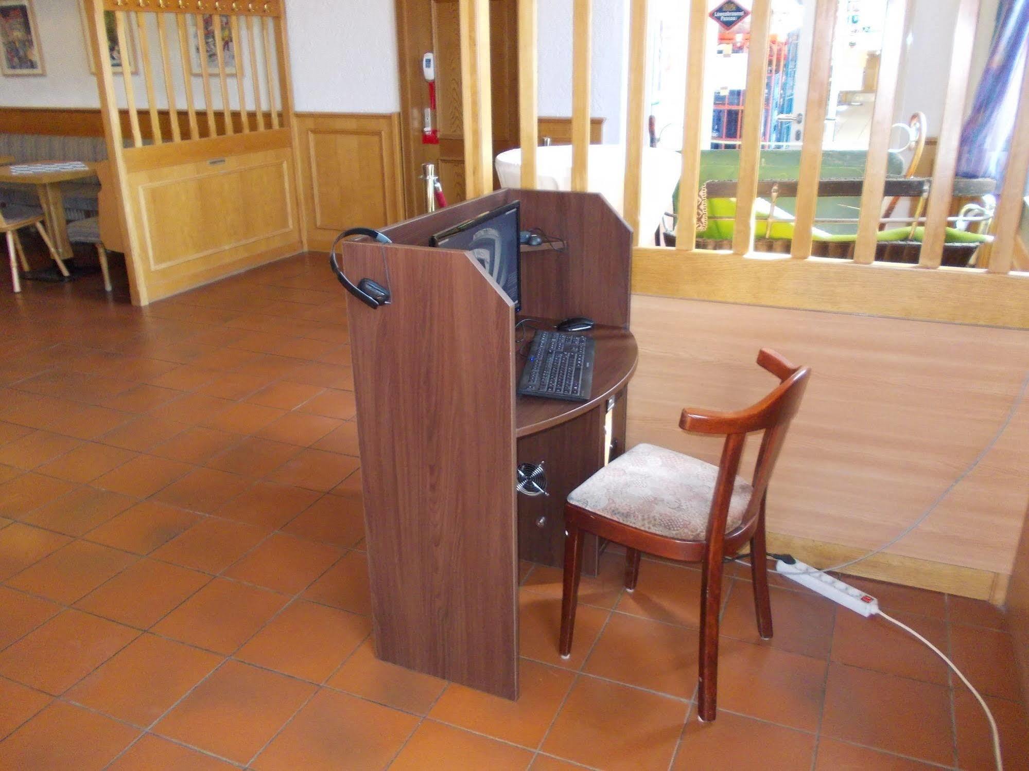 Hotel Im Bahnhof Passavia Esterno foto